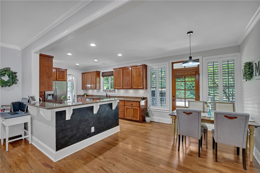 Central, South Carolina, 29630, United States, 5 Bedrooms Bedrooms, ,5 BathroomsBathrooms,Residential,For Sale,1901010