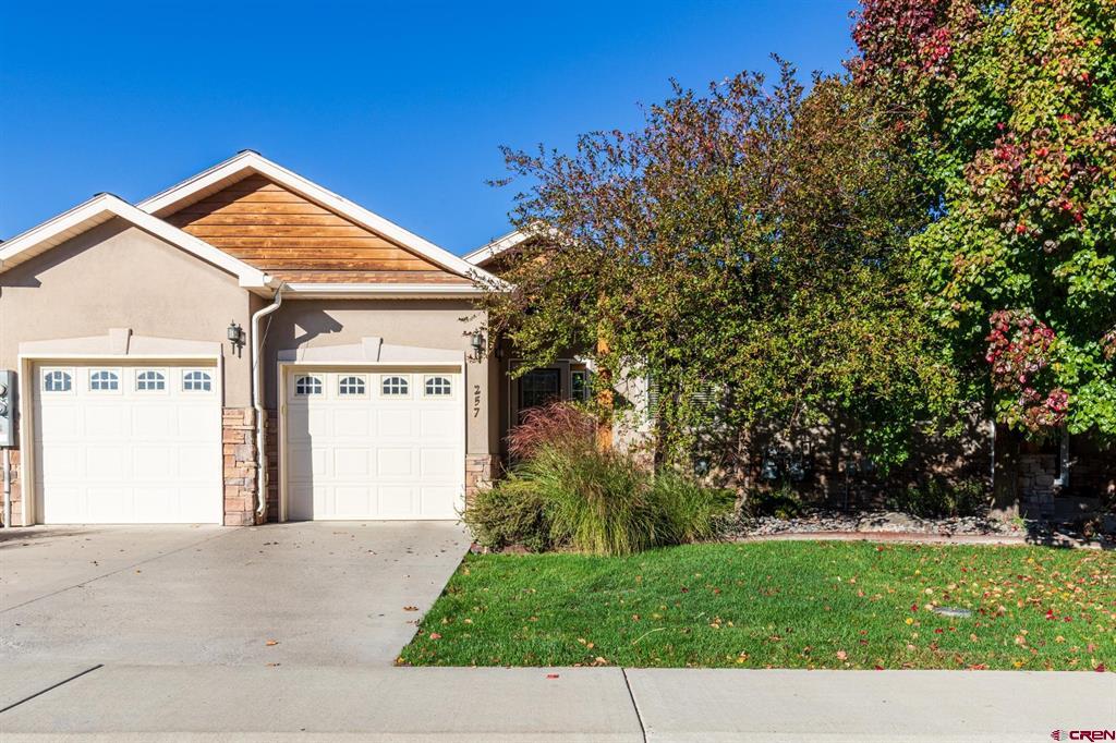 Crossroads Cir, Montrose, CO 81401