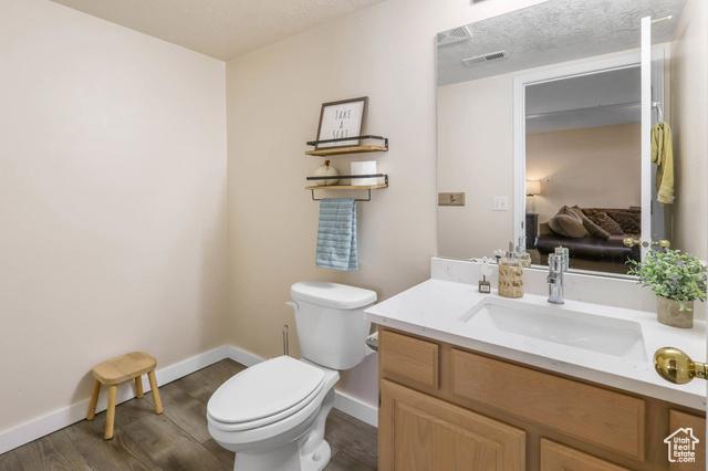 Riverdale, Utah, 84405, United States, 5 Bedrooms Bedrooms, ,3 BathroomsBathrooms,Residential,For Sale,1978780