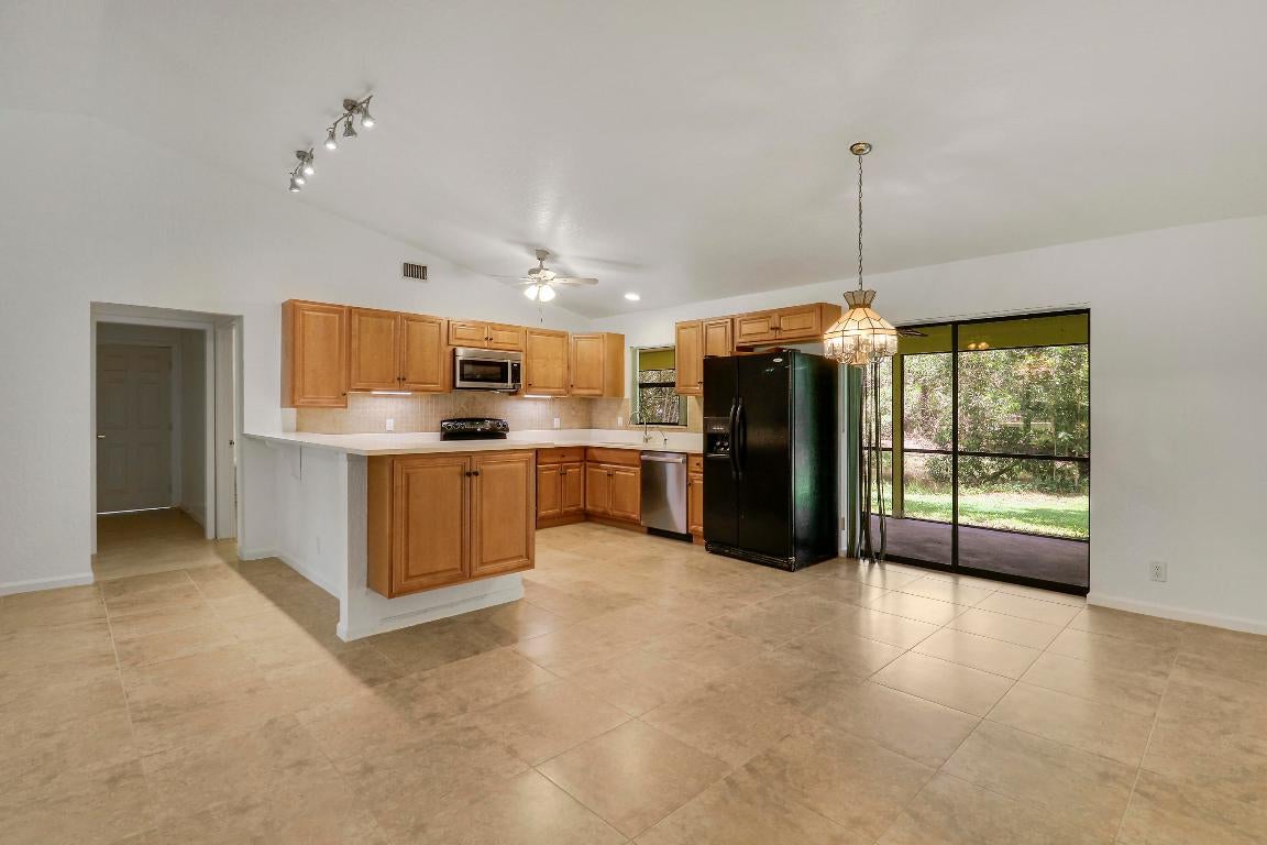 Jupiter, Florida, 33478, United States, 3 Bedrooms Bedrooms, ,2 BathroomsBathrooms,Residential,For Sale,1980938