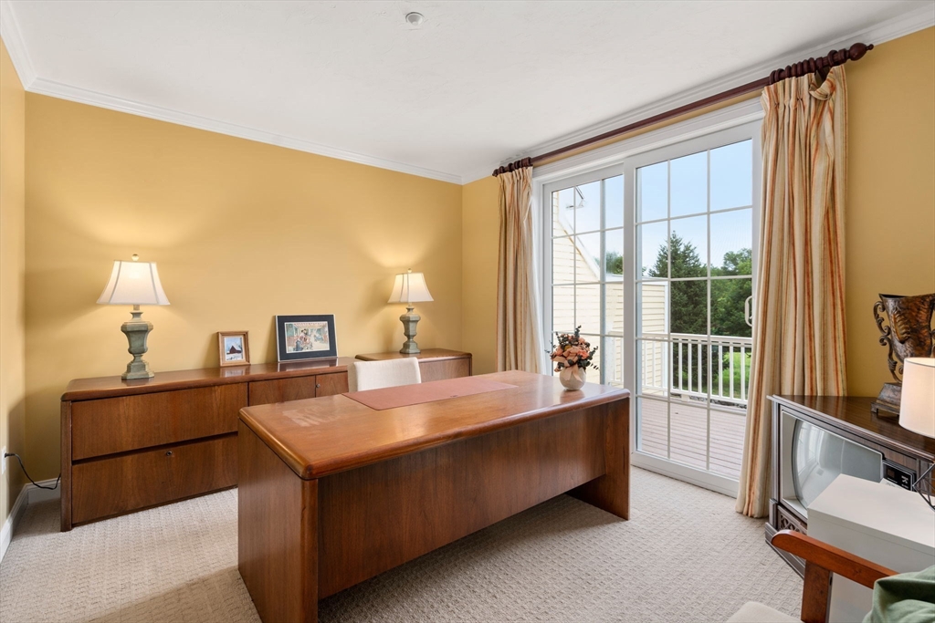 Topsfield, Massachusetts, 01983, United States, 3 Bedrooms Bedrooms, ,4 BathroomsBathrooms,Residential,For Sale,1919472