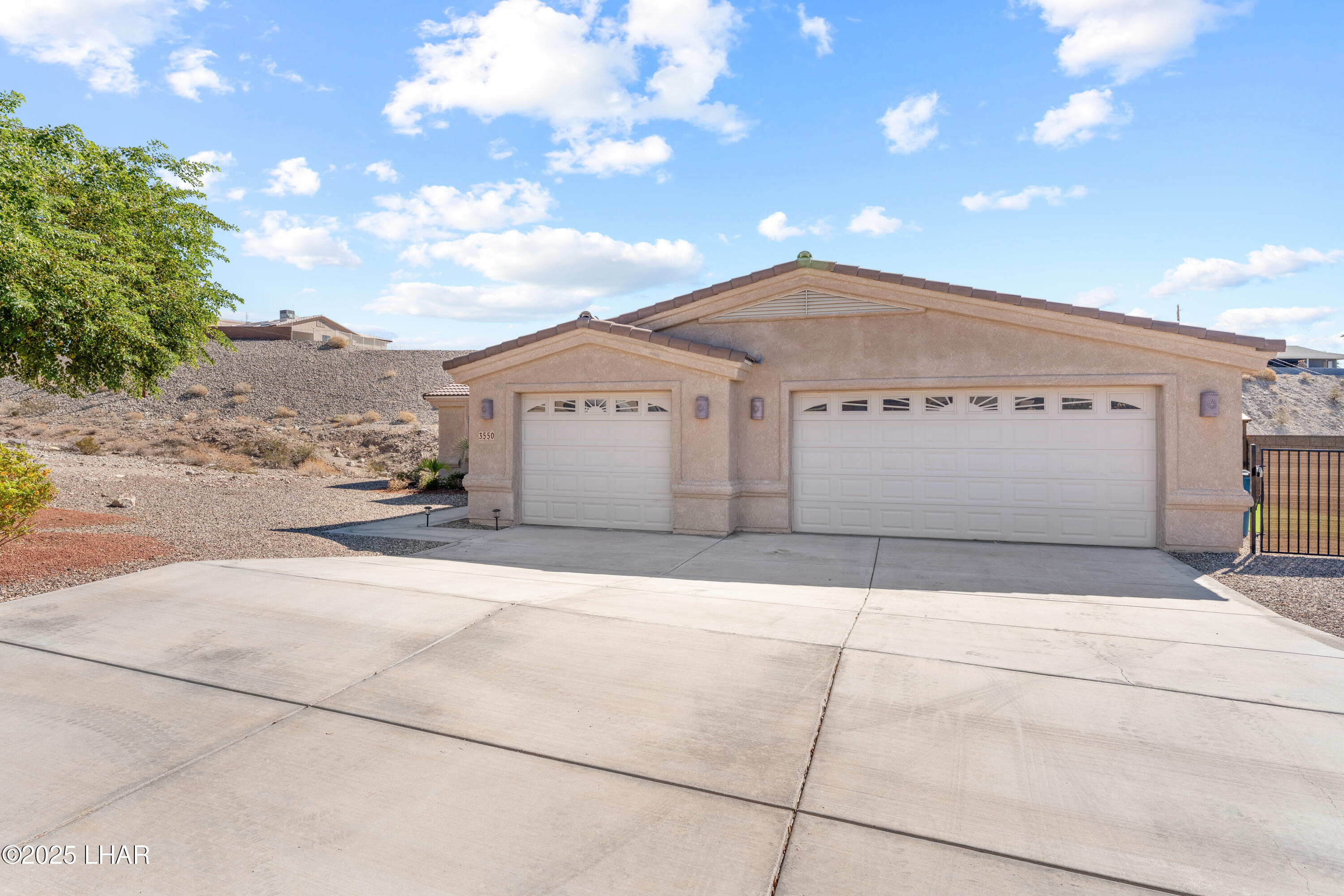 Lake Havasu City, Arizona, 86404, United States, 3 Bedrooms Bedrooms, ,1 BathroomBathrooms,Residential,For Sale,1967862