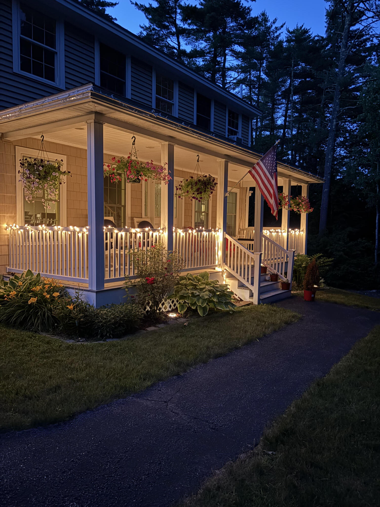 Gray, Maine, 04039, United States, 4 Bedrooms Bedrooms, ,4 BathroomsBathrooms,Residential,For Sale,2035418