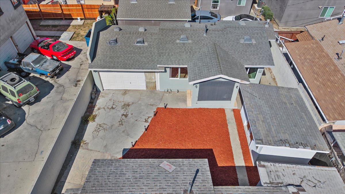 Compton, California, 90220, United States, 3 Bedrooms Bedrooms, ,2 BathroomsBathrooms,Residential,For Sale,1943002