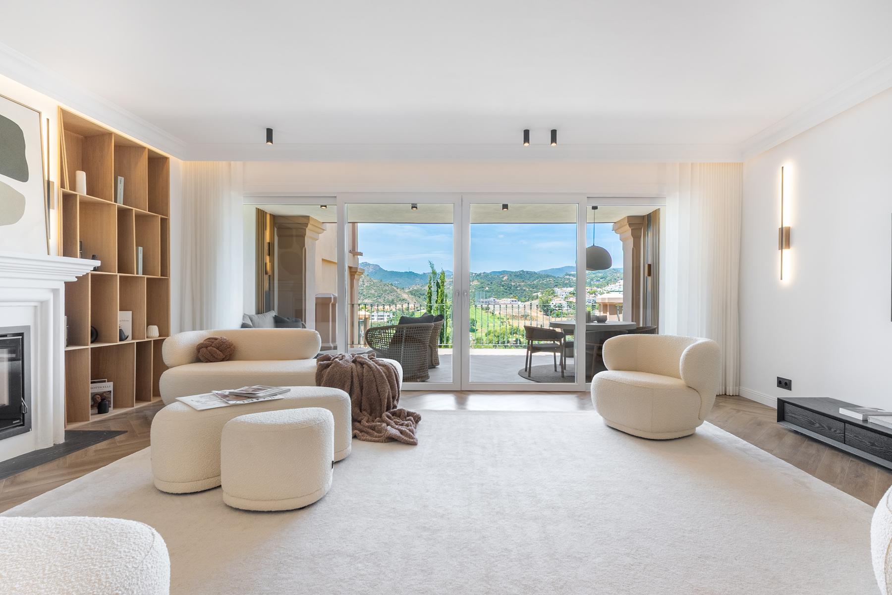  Townhouse with panoramic golf views and sunset terraces in Benahavís - 物件實景