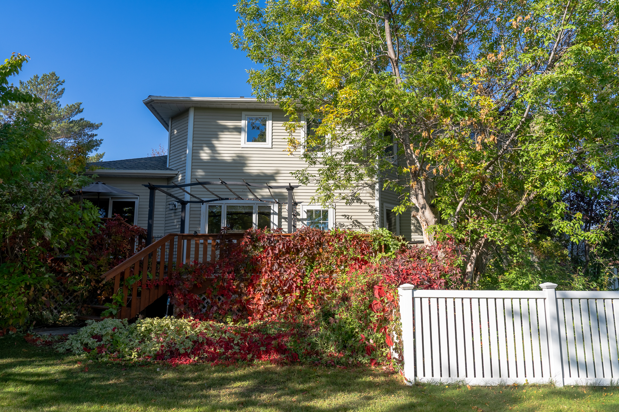 Helena, Montana, 59601, United States, 4 Bedrooms Bedrooms, ,4 BathroomsBathrooms,Residential,For Sale,1984515