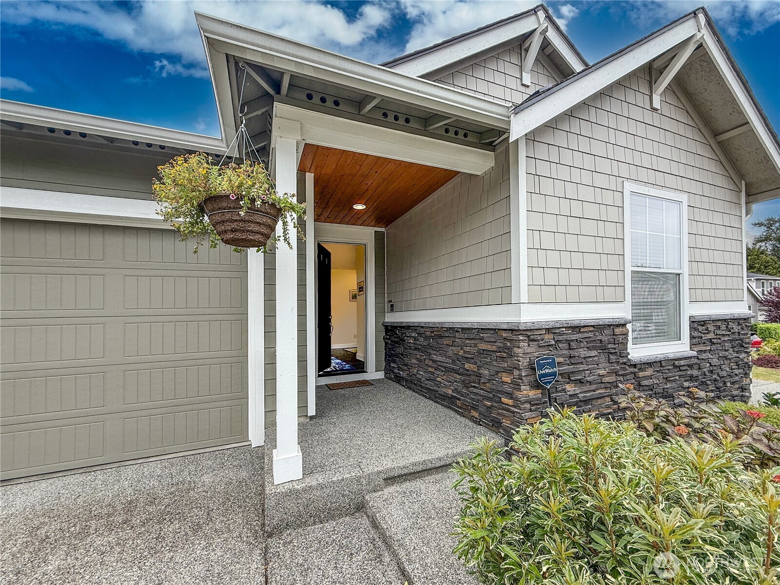 Marysville, Washington, 98270, United States, 2 Bedrooms Bedrooms, ,1 BathroomBathrooms,Residential,For Sale,1915201