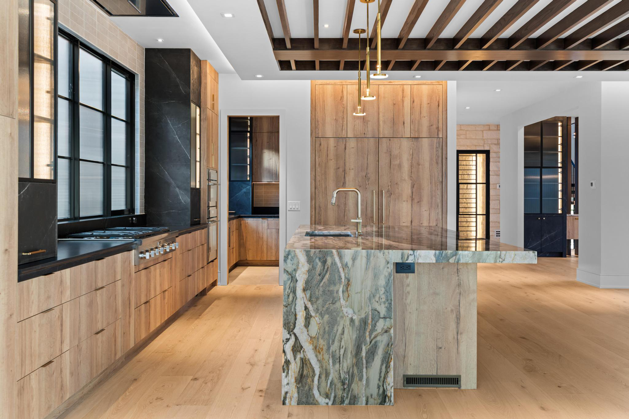  New Construction Transitional Home in the Heart of Morningside - 物件實景