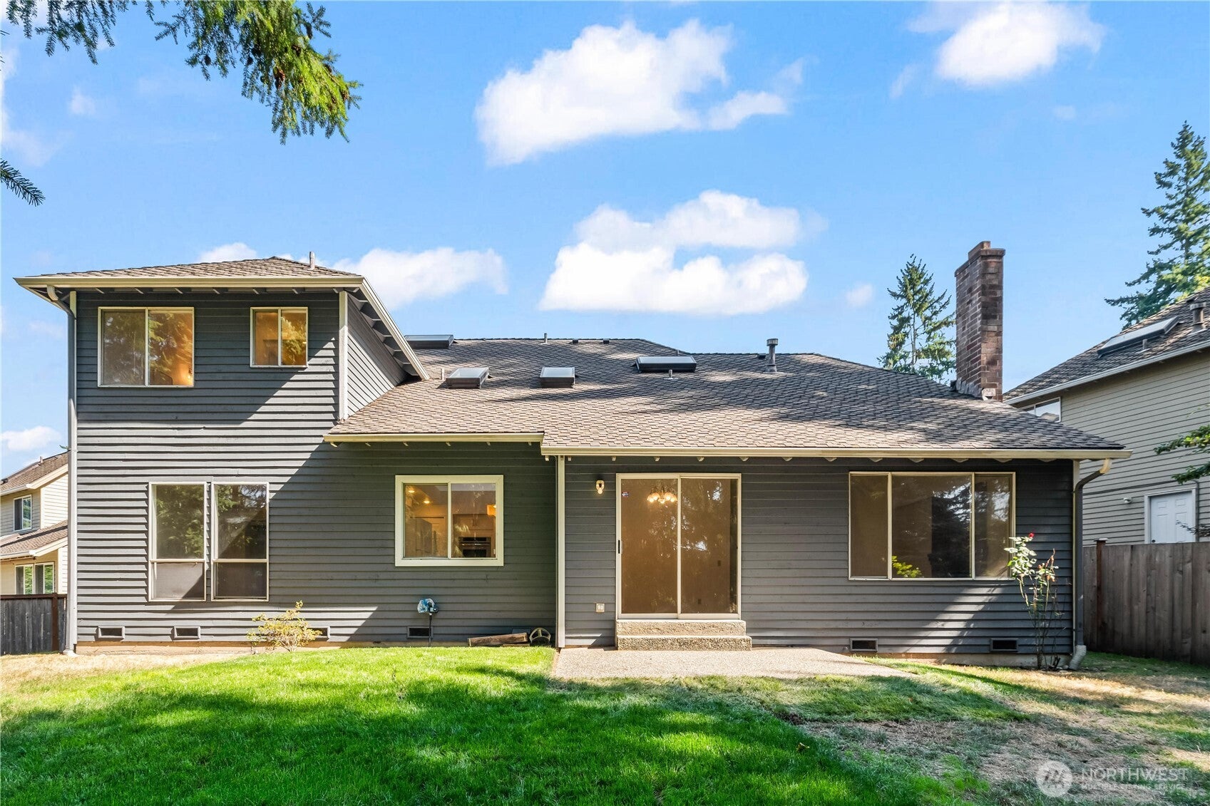 Sammamish, Washington, 98029, United States, 4 Bedrooms Bedrooms, ,3 BathroomsBathrooms,Residential,For Sale,1984048