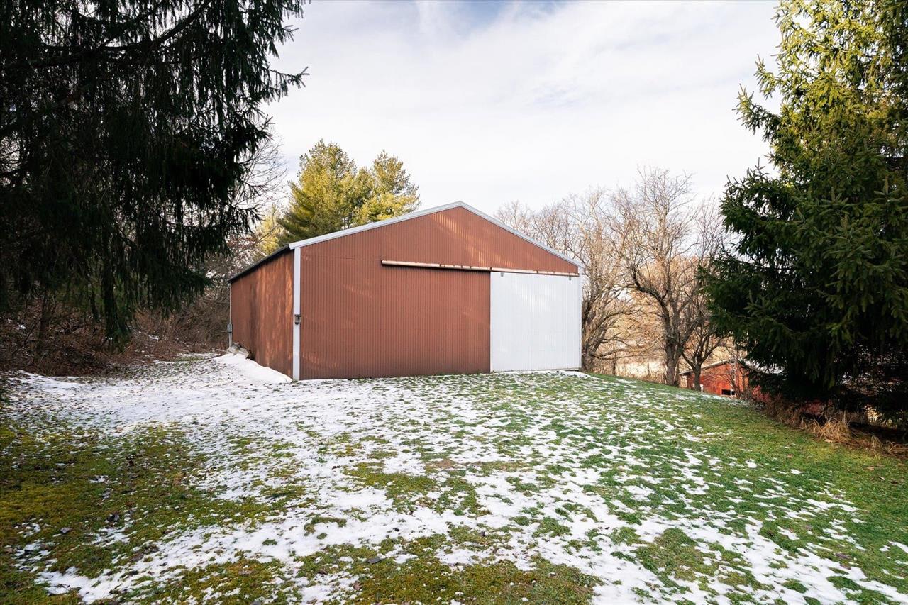 Blue River, Wisconsin, 53518, United States, 3 Bedrooms Bedrooms, ,3 BathroomsBathrooms,Residential,For Sale,2009301