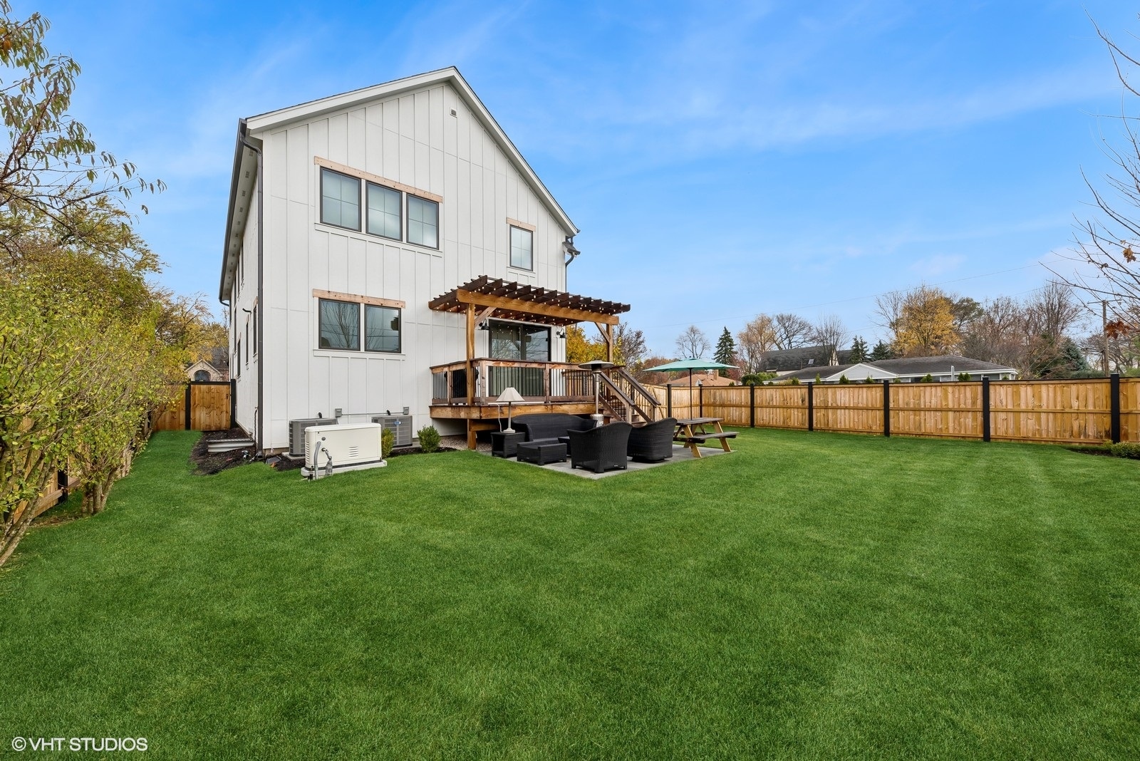 Northbrook, Illinois, 60062, United States, 5 Bedrooms Bedrooms, ,5 BathroomsBathrooms,Residential,For Sale,1827493