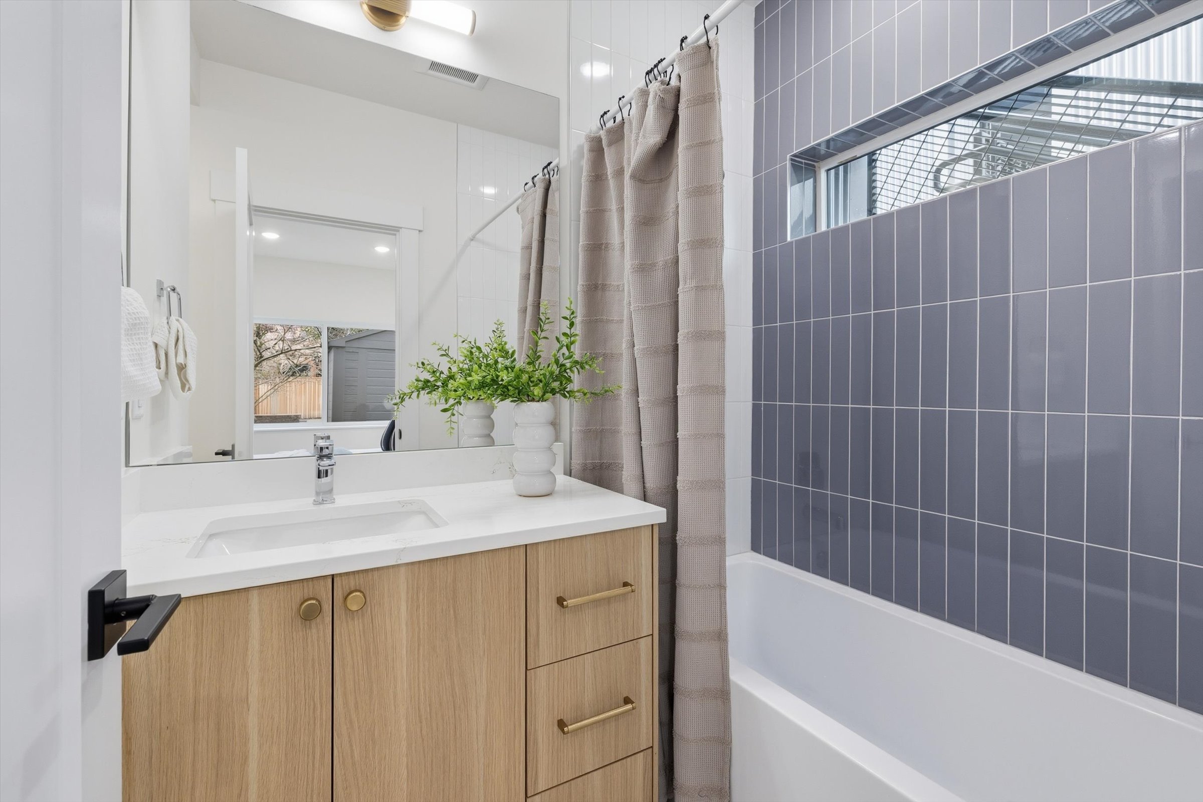  2016 Fairview Ave E Unit #C, Seattle, WA 98102 - 物件實景