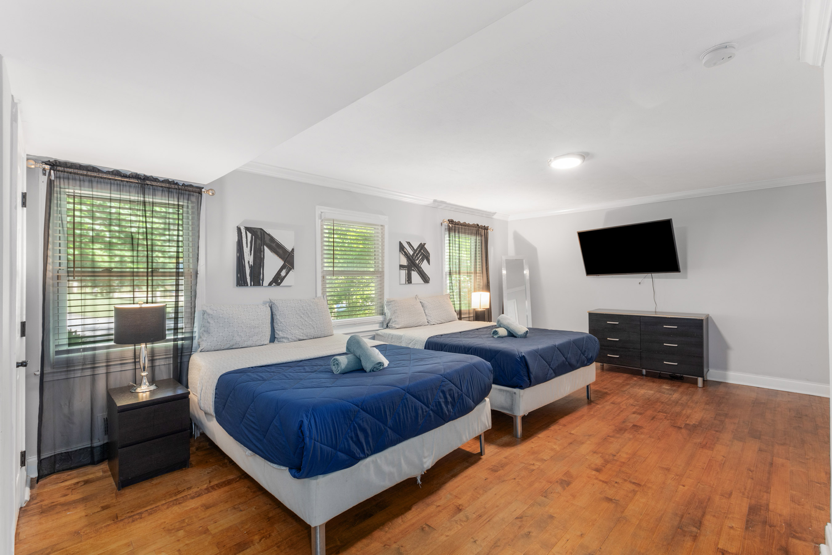  Beautifully Updated Four Bedroom Home on a Peaceful Cul-de-sac - 物件實景
