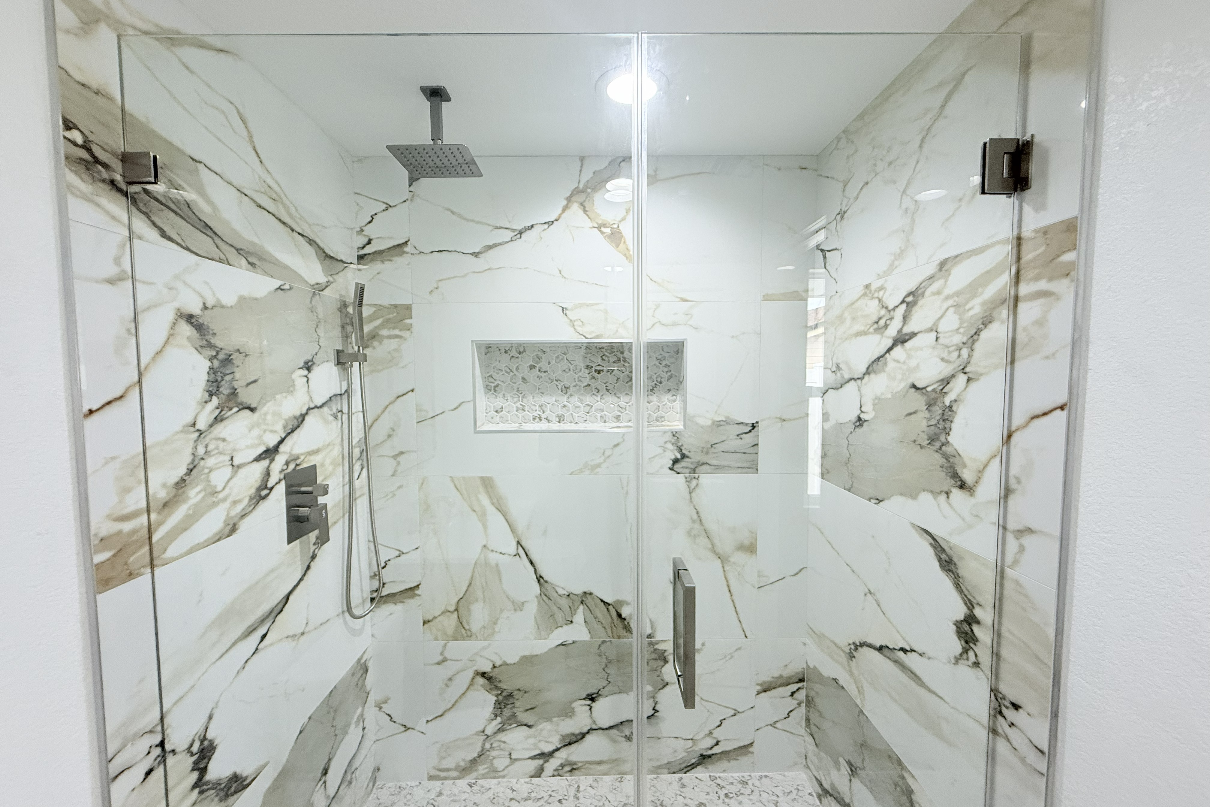 Tampa, Florida, 33615, United States, 4 Bedrooms Bedrooms, ,4 BathroomsBathrooms,Residential,For Sale,2005316