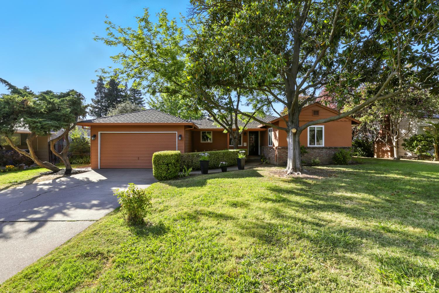 Sacramento, California, 95864, United States, 3 Bedrooms Bedrooms, ,2 BathroomsBathrooms,Residential,For Sale,1926285