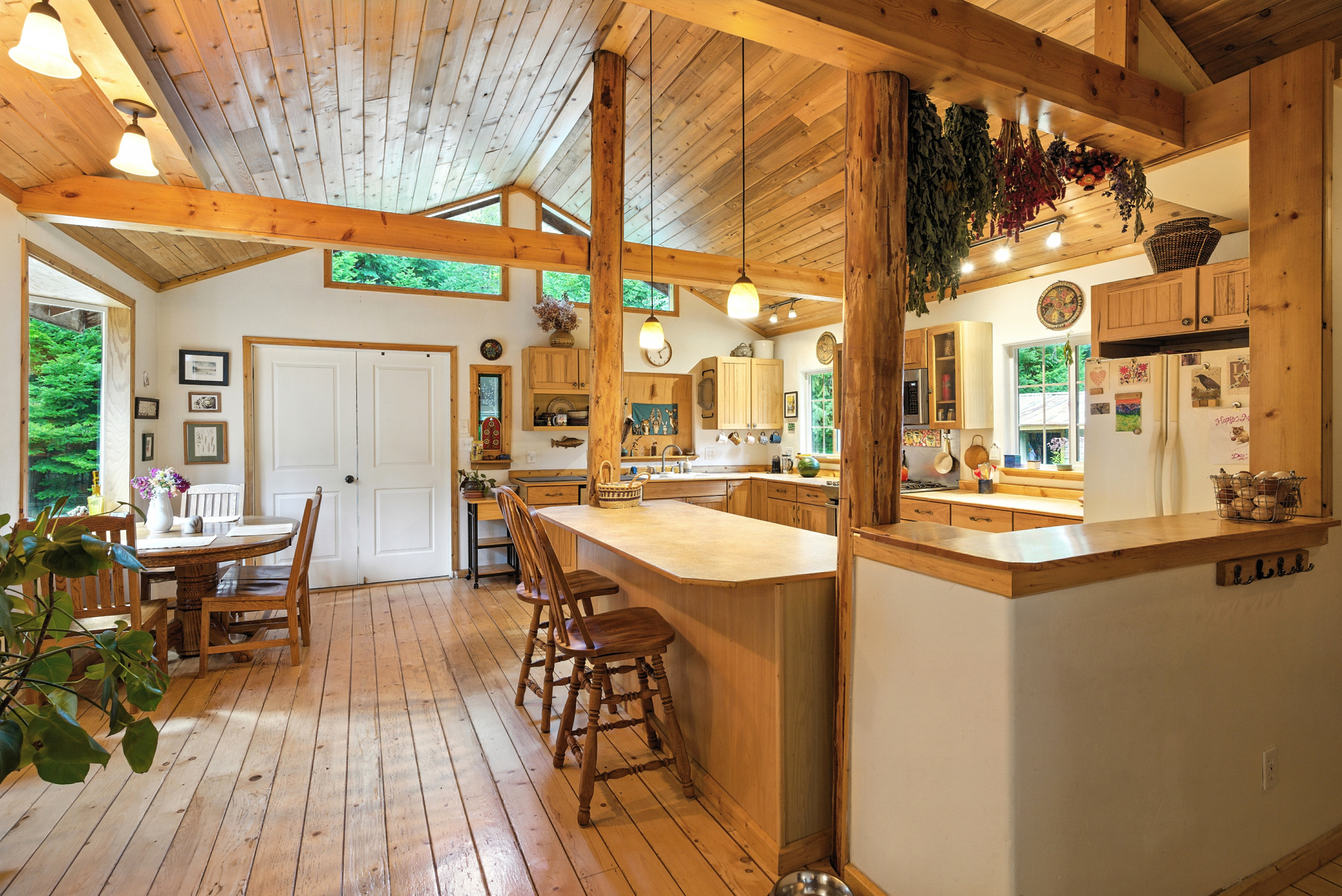 Sandpoint, Idaho, 83864, United States, 2 Bedrooms Bedrooms, ,2 BathroomsBathrooms,Residential,For Sale,2006058