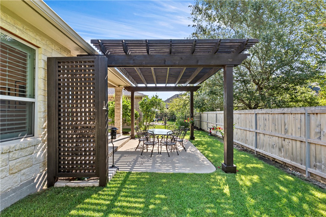 College Station, Texas, 77845, United States, 3 Bedrooms Bedrooms, ,3 BathroomsBathrooms,Residential,For Sale,1940583