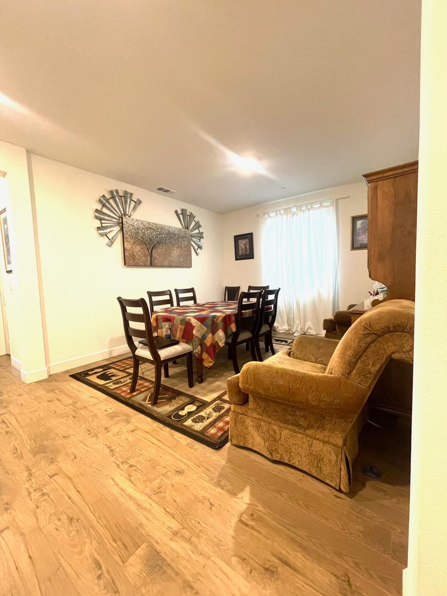 Visalia, California, 93292, United States, 6 Bedrooms Bedrooms, ,5 BathroomsBathrooms,Residential,For Sale,2008509