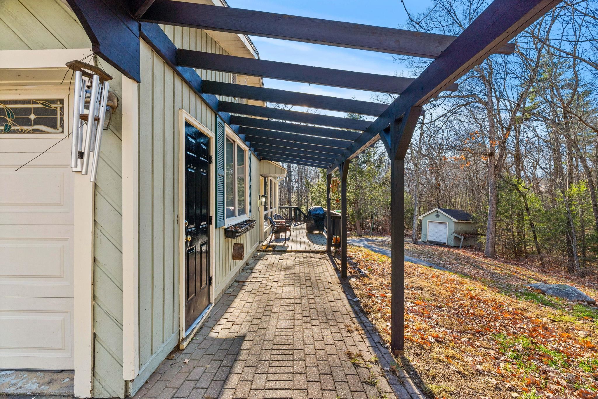 Plaistow, New Hampshire, 03865, United States, 4 Bedrooms Bedrooms, ,1 BathroomBathrooms,Residential,For Sale,2001863