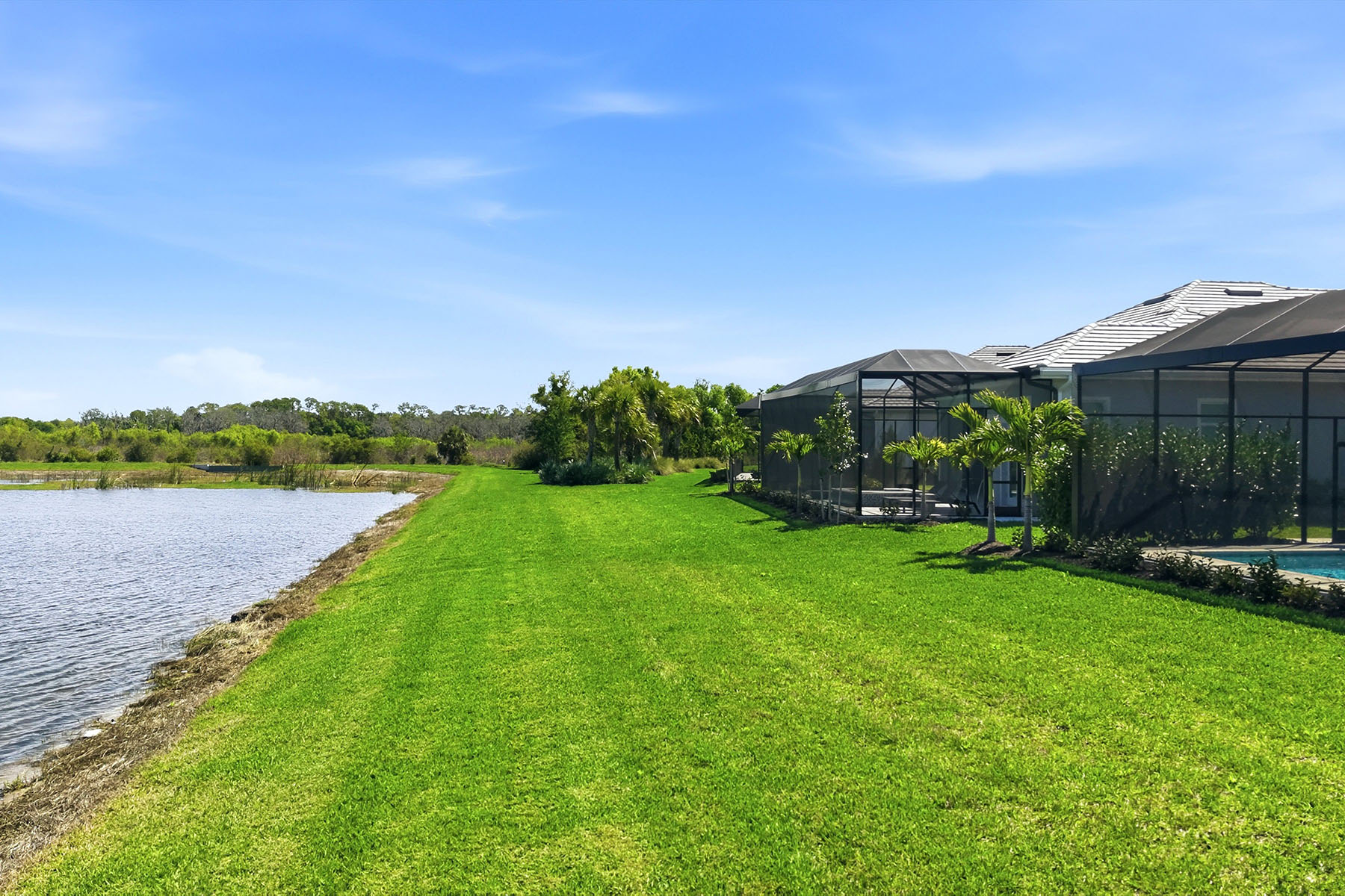  WILD BLUE AT WATERSIDE - 物件實景