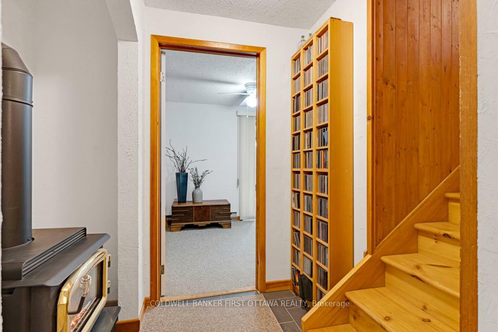 FRONTENAC, Ontario, K0H 2R0, CA, 3 Bedrooms Bedrooms, ,Residential,For Sale,1866247