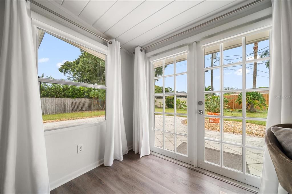 Belleair, Florida, 33756, United States, 2 Bedrooms Bedrooms, ,2 BathroomsBathrooms,Residential,For Sale,1988063