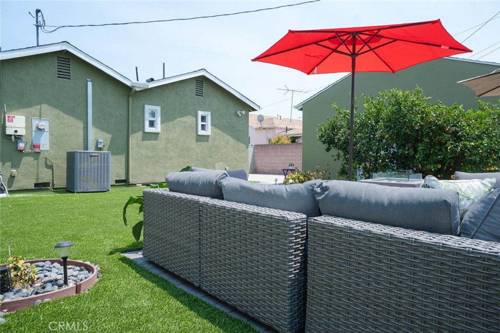 Los Angeles, California, 90008, United States, 3 Bedrooms Bedrooms, ,3 BathroomsBathrooms,Residential,For Sale,2011148