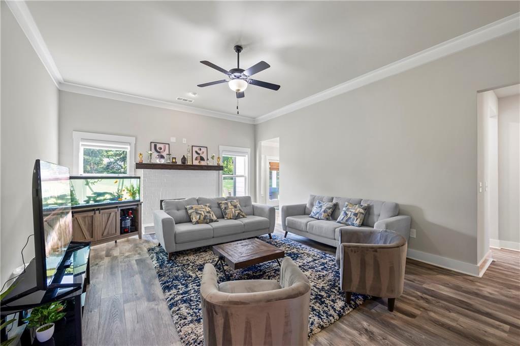 Cumming, Georgia, 30041, United States, 4 Bedrooms Bedrooms, ,5 BathroomsBathrooms,Residential,For Sale,1977263