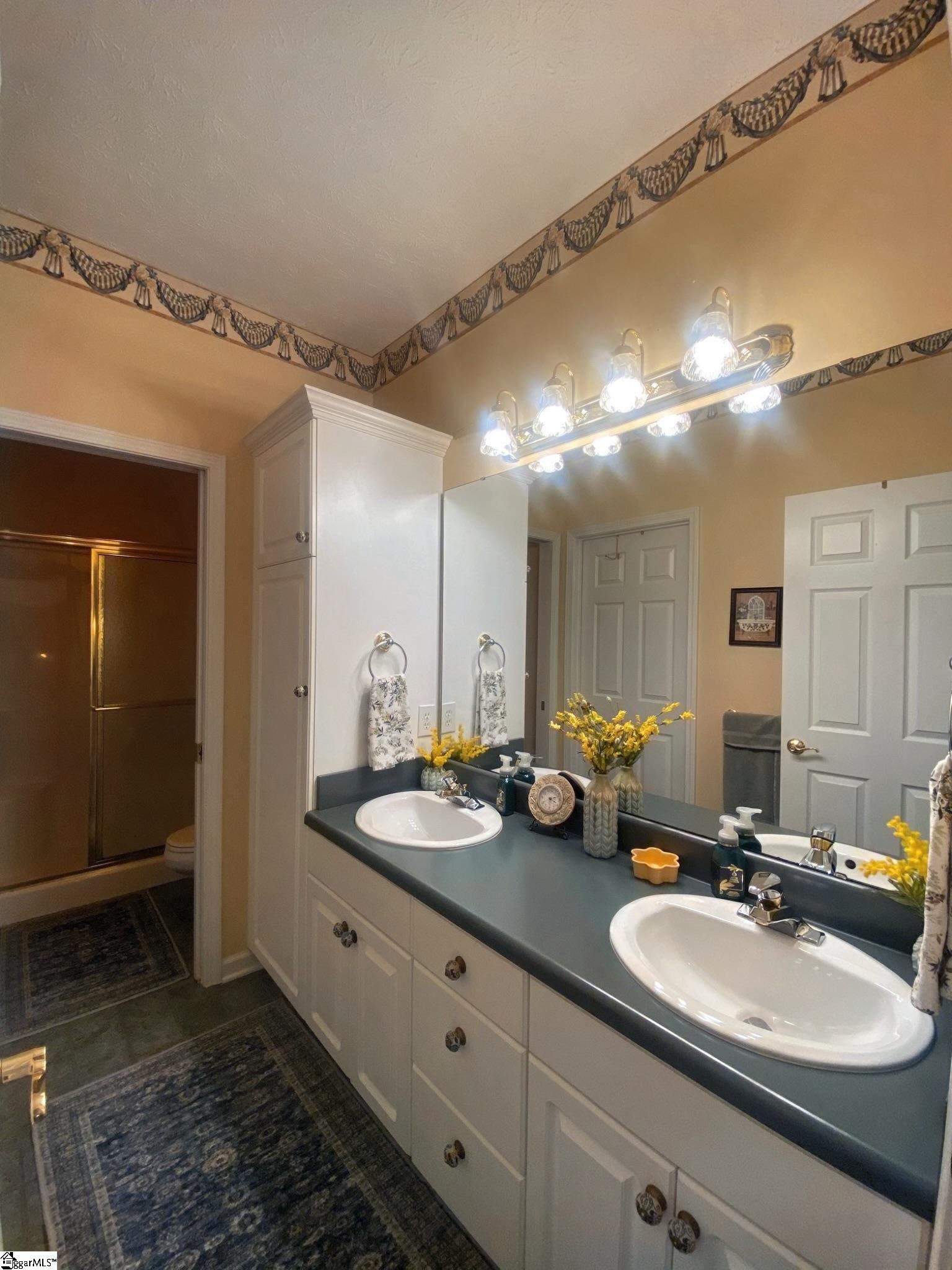 Seneca, South Carolina, 29672, United States, 4 Bedrooms Bedrooms, ,3 BathroomsBathrooms,Residential,For Sale,1927213