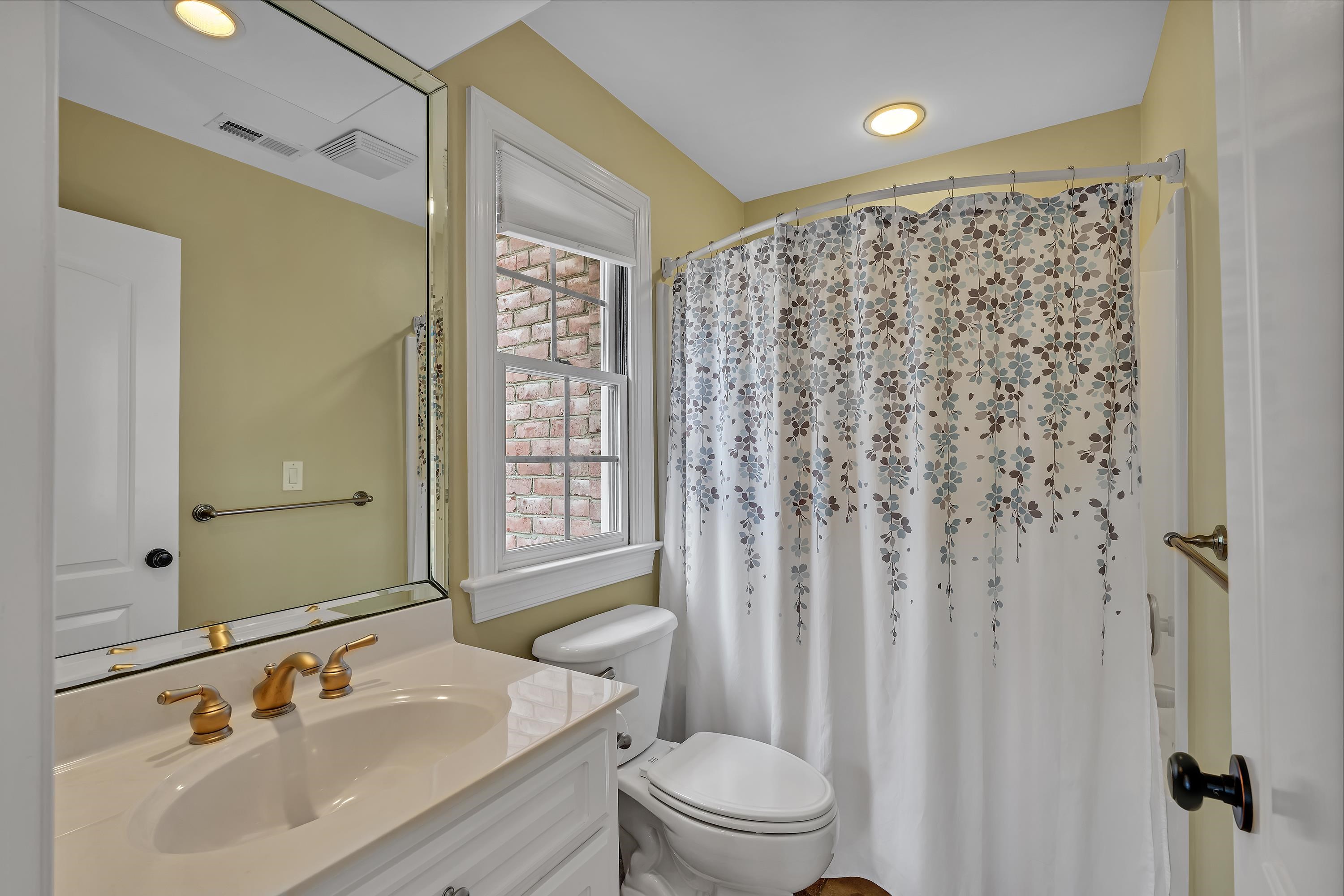 Spartanburg, South Carolina, 29306, United States, 4 Bedrooms Bedrooms, ,4 BathroomsBathrooms,Residential,For Sale,1818931