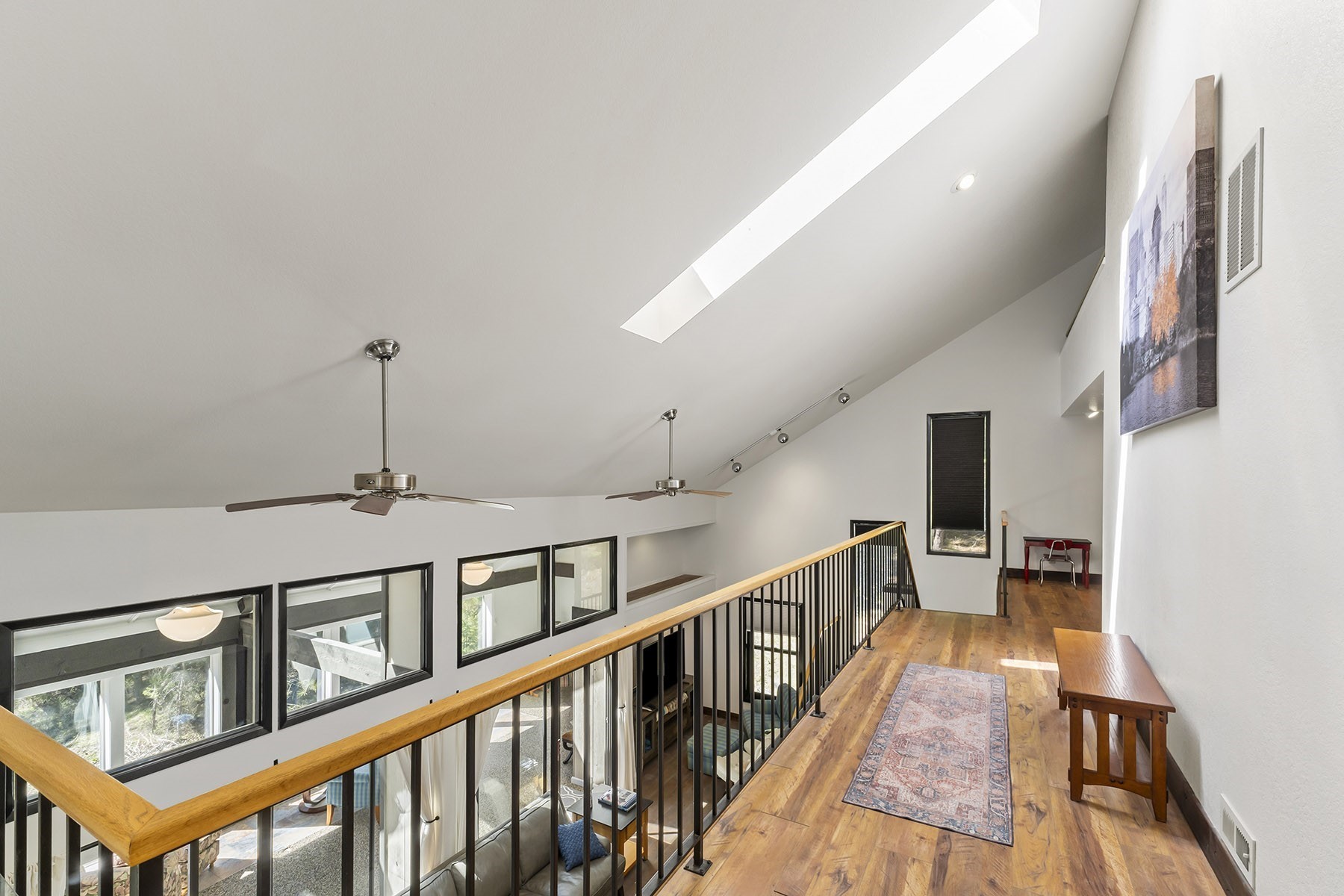  Cougar Estate Acreage - 物件實景