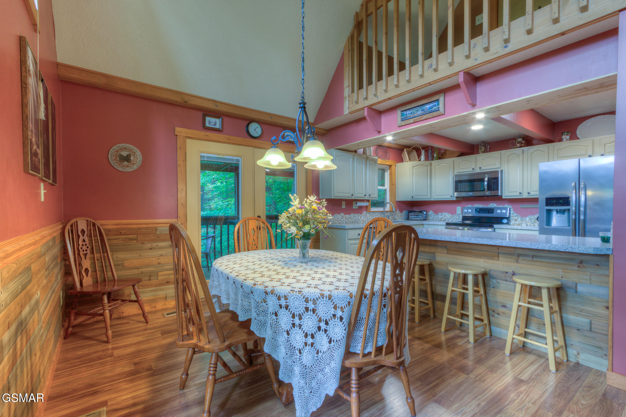 Gatlinburg, Tennessee, 37738, United States, 3 Bedrooms Bedrooms, ,4 BathroomsBathrooms,Residential,For Sale,1979752