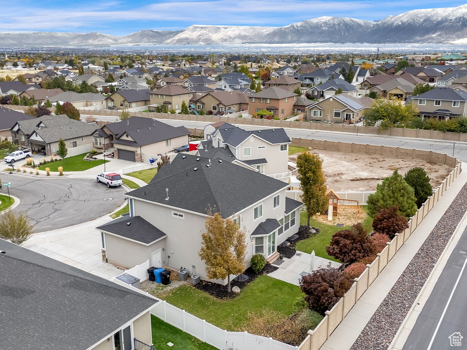 Herriman, Utah, 84096, United States, 5 Bedrooms Bedrooms, ,3 BathroomsBathrooms,Residential,For Sale,1991477