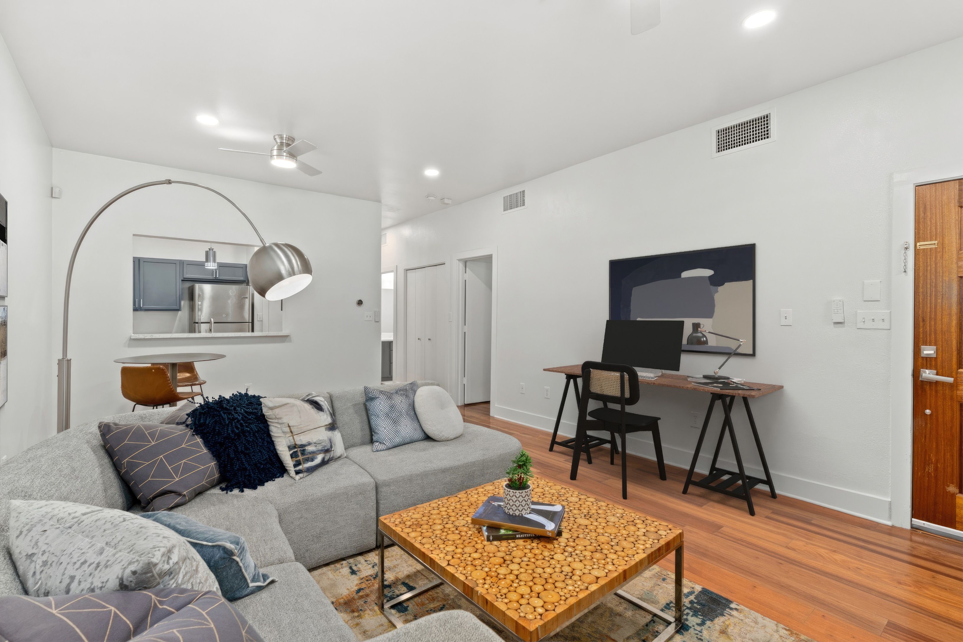  Freshy Updated King William Condo - 物件實景