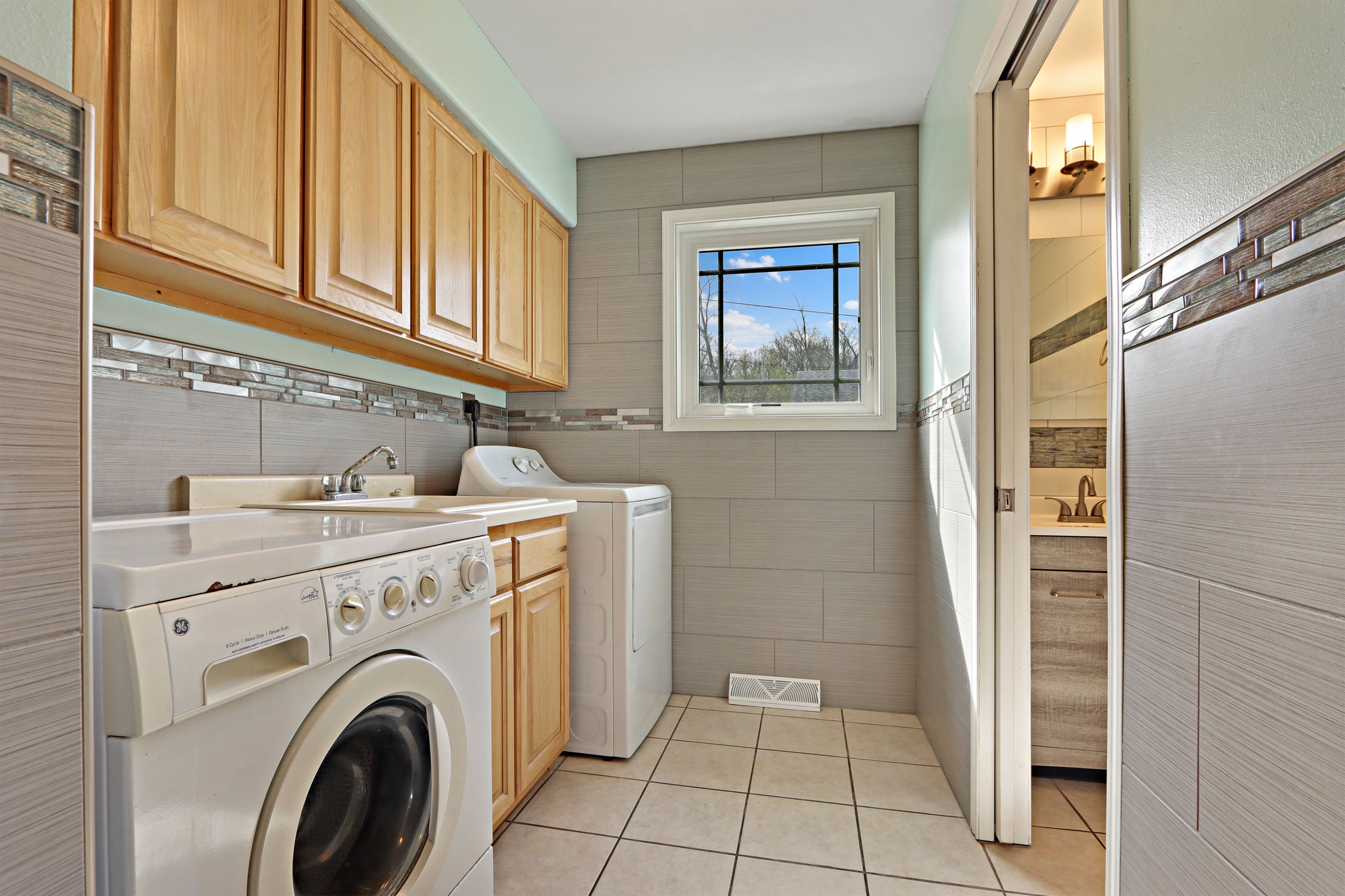  Gracious Lake Como Waterfront Retreat with Proven Rental Income - 物件實景