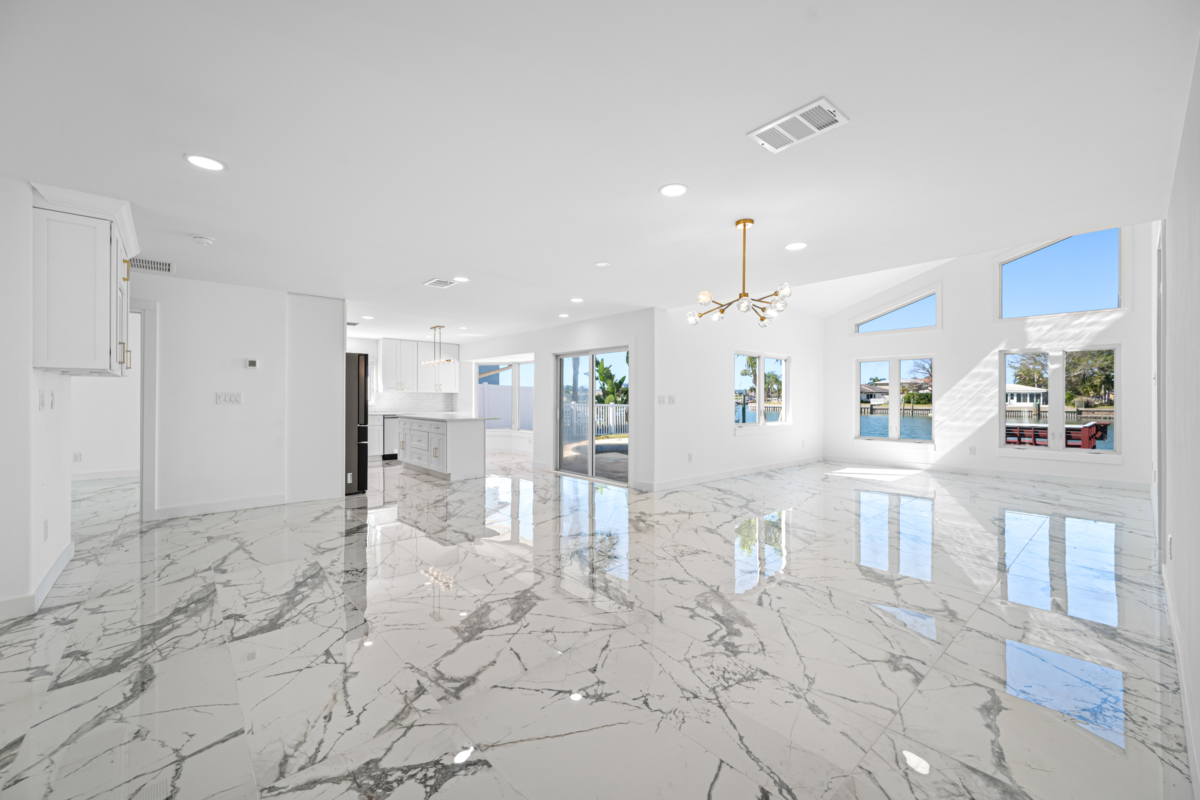 Treasure Island, Florida, 33706, United States, 3 Bedrooms Bedrooms, ,2 BathroomsBathrooms,Residential,For Sale,1990386