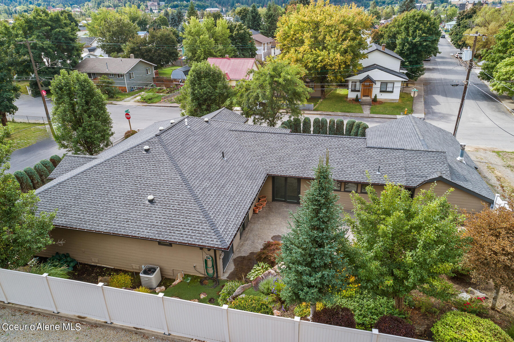 Kellogg, Idaho, 83837, United States, 3 Bedrooms Bedrooms, ,3 BathroomsBathrooms,Residential,For Sale,1915228