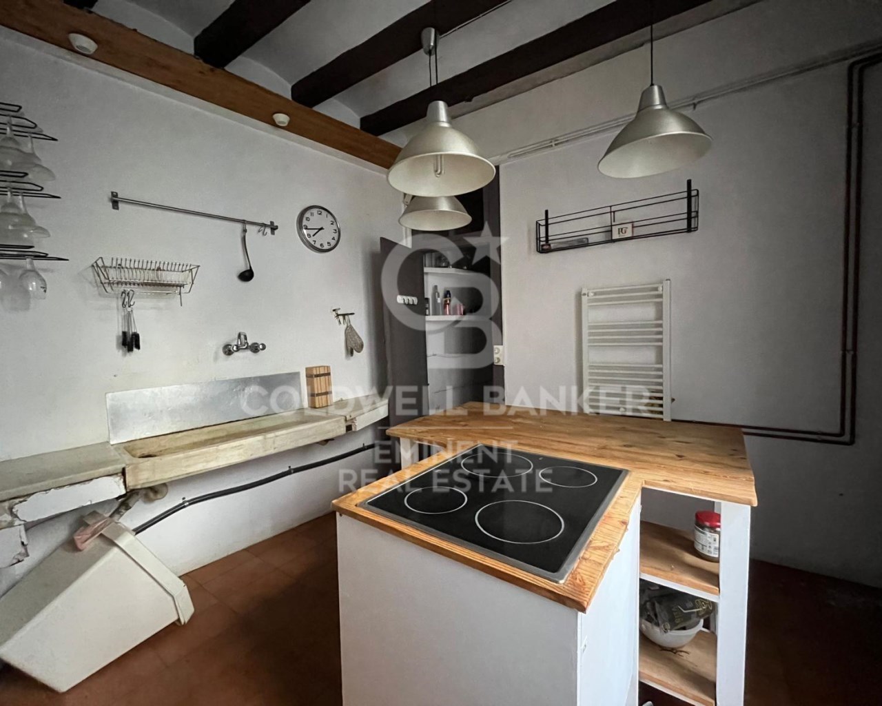 Barcelona, Catalonia, ES, 4 Bedrooms Bedrooms, ,2 BathroomsBathrooms,Residential,For Sale,1828106