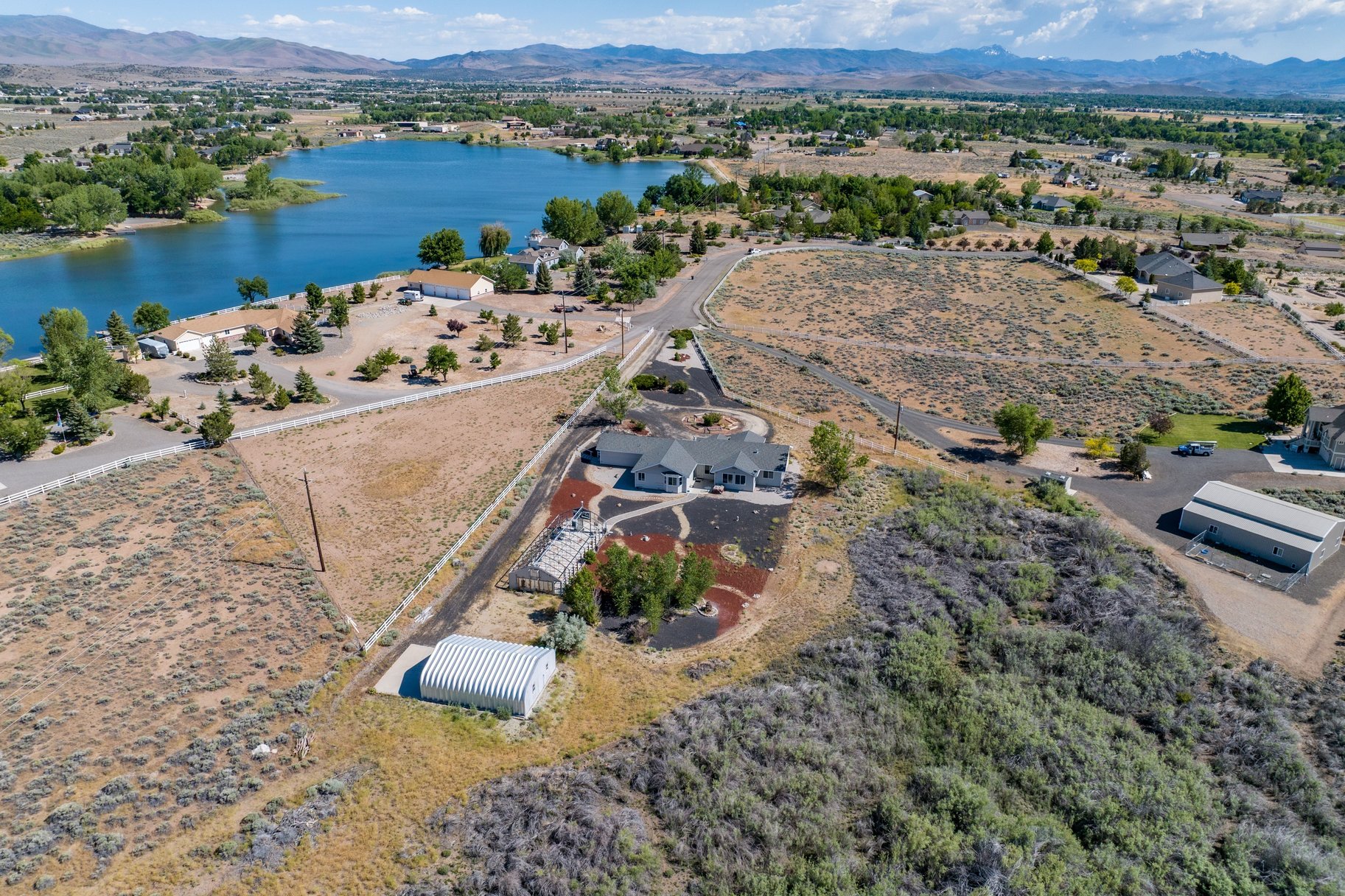  where  privacy meets convenience in gardnerville - 物件實景