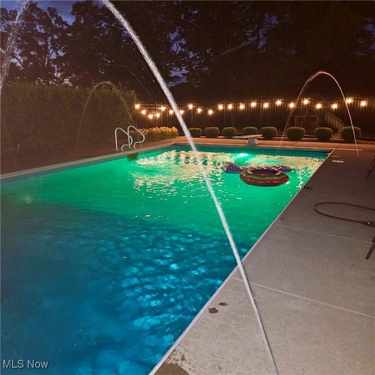 Columbiana, Ohio, 44408, United States, 4 Bedrooms Bedrooms, ,4 BathroomsBathrooms,Residential,For Sale,1977741