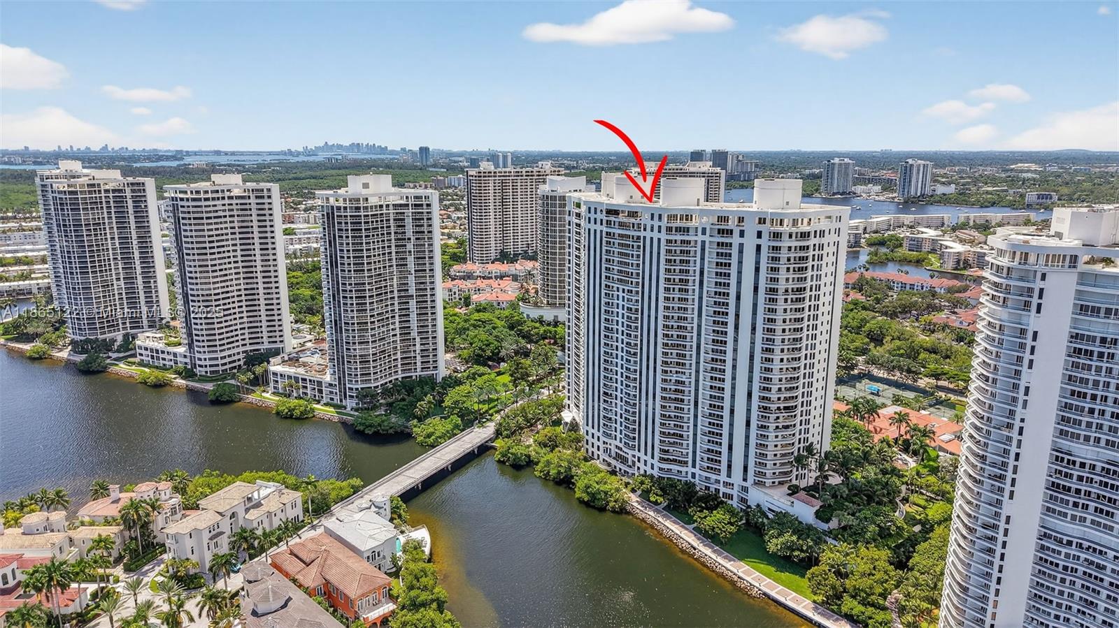 Aventura, Florida, 33160, United States, 3 Bedrooms Bedrooms, ,4 BathroomsBathrooms,Residential,For Sale,1942054