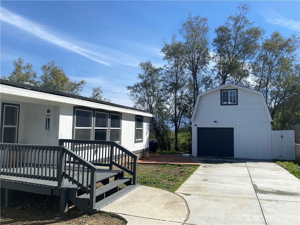 Hemet, California, 92545, United States, 6 Bedrooms Bedrooms, ,3 BathroomsBathrooms,Residential,For Sale,1937118