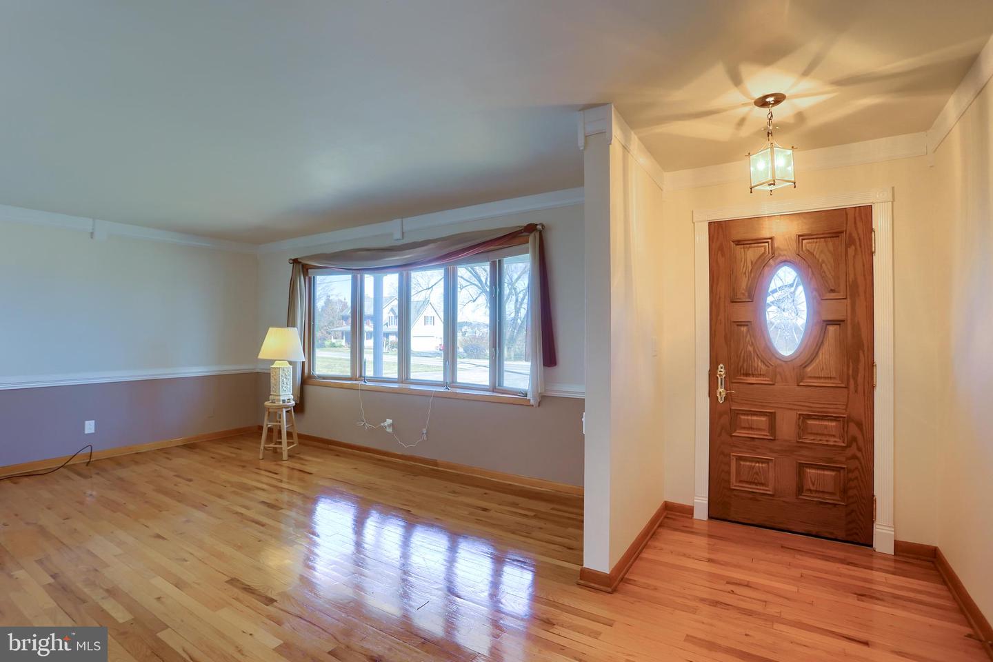 Finksburg, Maryland, 21048, United States, 3 Bedrooms Bedrooms, ,3 BathroomsBathrooms,Residential,For Sale,1891876