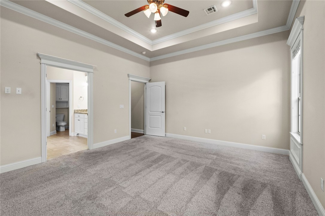 Rogers, Arkansas, 72758, United States, 5 Bedrooms Bedrooms, ,4 BathroomsBathrooms,Residential,For Sale,1882904