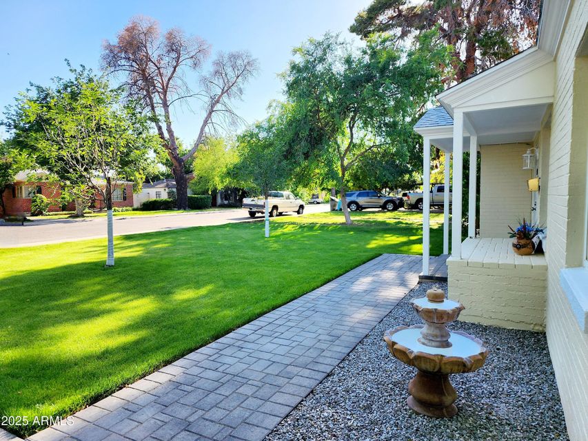 Phoenix, Arizona, 85013, United States, 3 Bedrooms Bedrooms, ,1 BathroomBathrooms,Residential,For Sale,1851751
