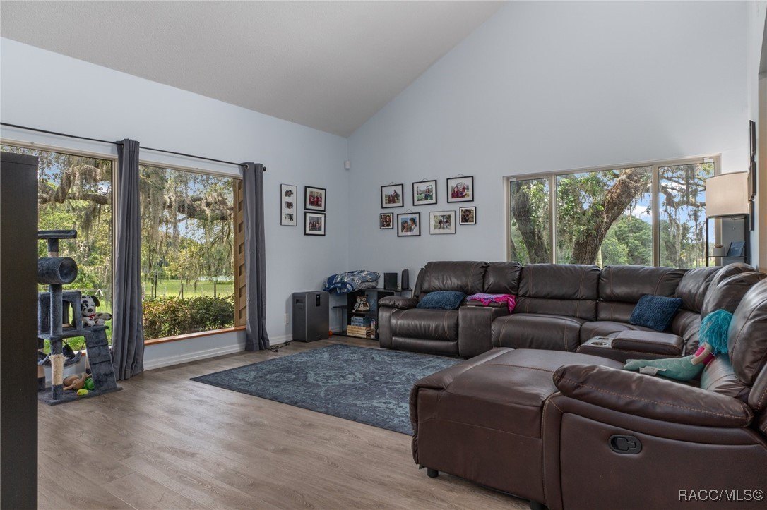 Inverness, Florida, 34453, United States, 6 Bedrooms Bedrooms, ,4 BathroomsBathrooms,Residential,For Sale,1975798