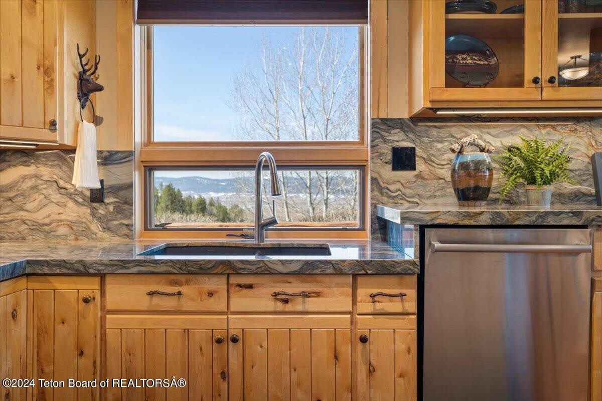 501 KEYSTONE Trail, Etna, Wyoming, 83118, United States, 5 Bedrooms Bedrooms, ,4 BathroomsBathrooms,Residential,For Sale,501 KEYSTONE Trail,1517312