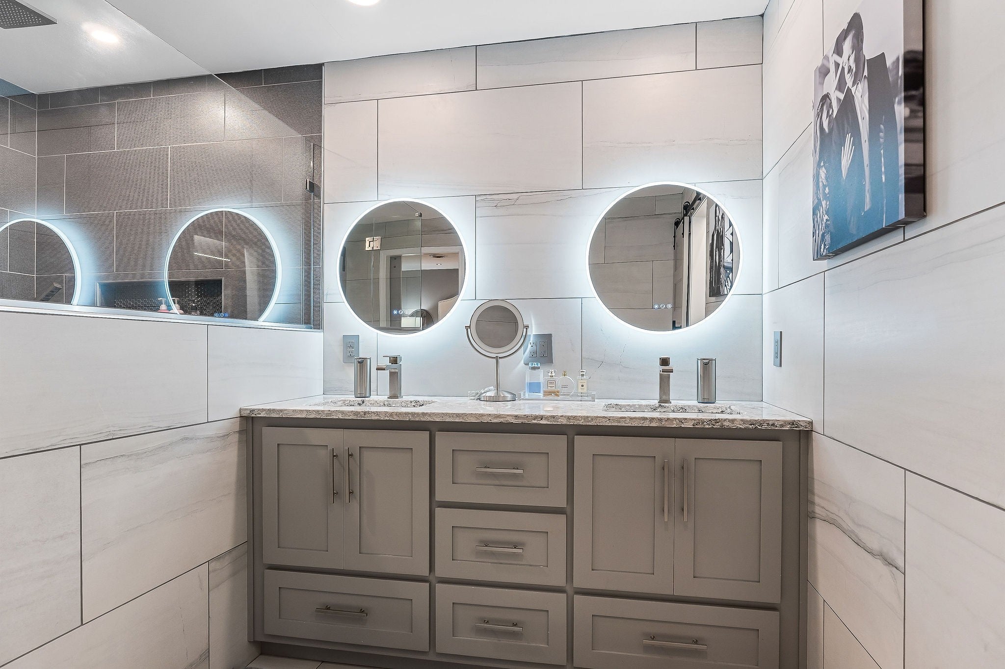 Smithville, Tennessee, 37166, United States, 1 Bedroom Bedrooms, ,4 BathroomsBathrooms,Residential,For Sale,2006606