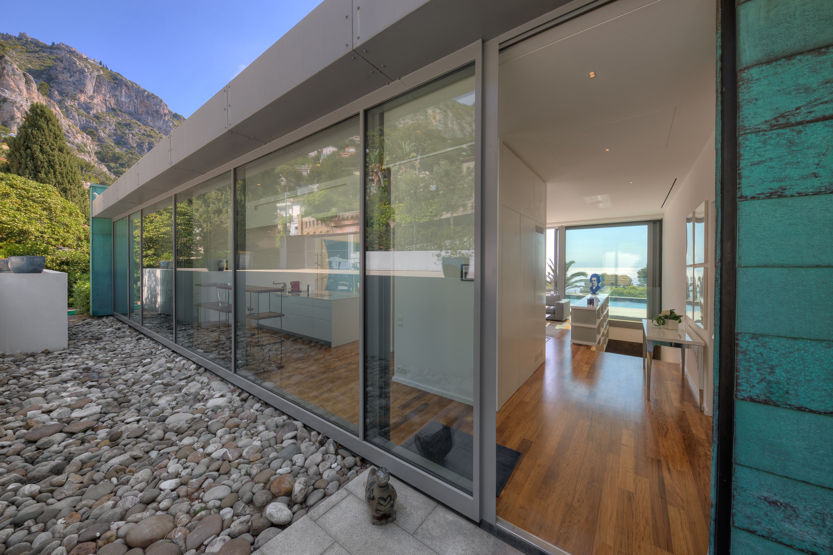  Architect-designed contemporary villa with panoramic sea views in Èze-sur-Mer - 物件實景