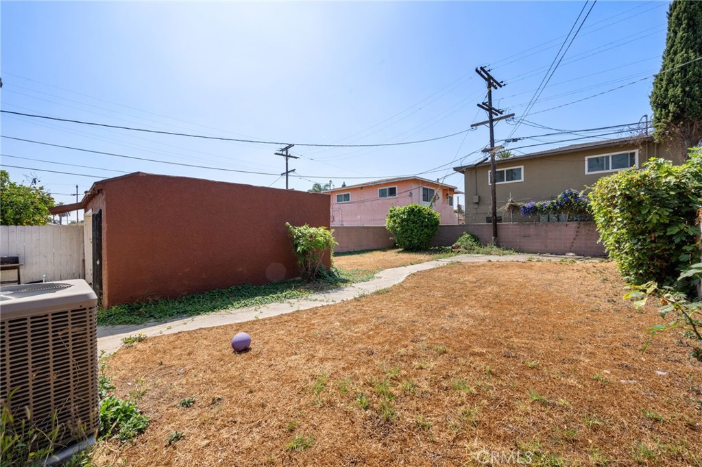 Los Angeles, California, 90044, United States, 3 Bedrooms Bedrooms, ,1 BathroomBathrooms,Residential,For Sale,1937466